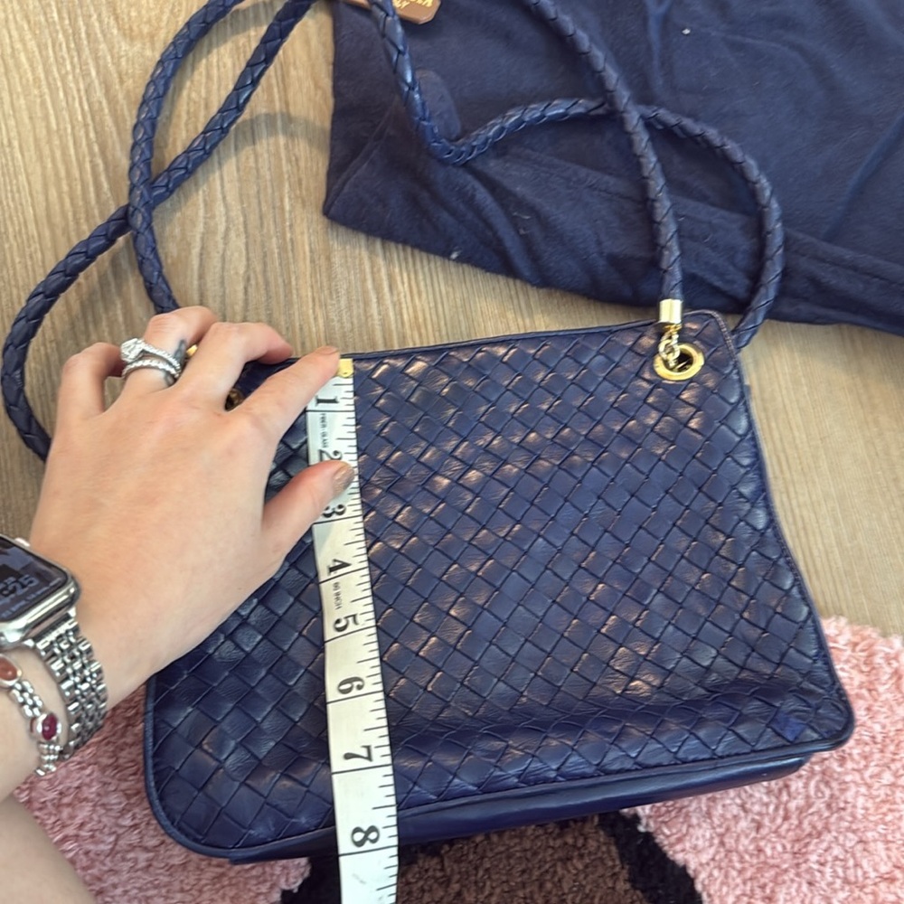 Vintage Bottega Veneta Intrecciato lamb leather Shoulder Bag - Picture 9 of 17